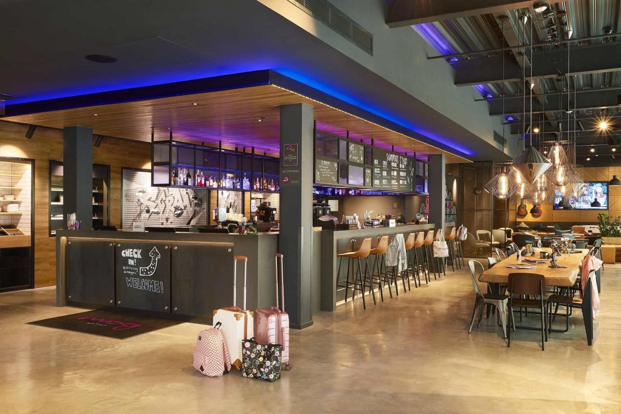 Moxy Hotel 4*